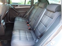 VW TIGUAN GRAU 8201