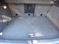 VW TIGUAN SCHWARZ 8201