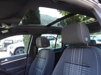 VW TIGUAN SCHWARZ 8201