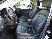 VW TIGUAN SCHWARZ NEU 7685
