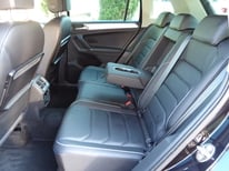 VW TIGUAN SCHWARZ NEU 7685