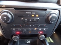 FORD RANGER ORANGE