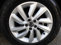 VW T CROSS SCHWARZ GR145AN