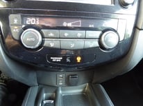 NISSAN X TRAIL