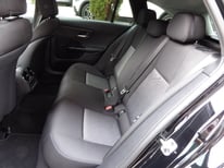 MERCEDES C200d SCHWARZ GN949SH