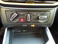 SEAT ARONA DSG SILBER GT077LN