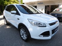 FORD KUGA WEISS FC674SJ