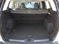 FORD KUGA WEISS FC674SJ