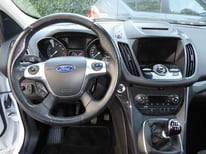 FORD KUGA WEISS FC674SJ