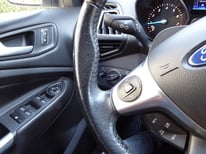 FORD KUGA WEISS FC674SJ
