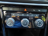 VW T-ROC SCHWARZ 6347