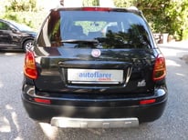 FIAT SEDICI SCHWARZ 1274