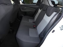 TOYOTA YARIS 4911