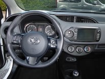 TOYOTA YARIS 4911