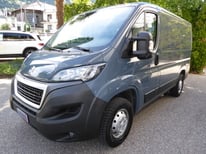 PEUGEOT BOXER BLAU