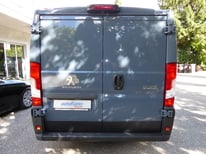 PEUGEOT BOXER BLAU