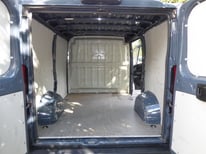 PEUGEOT BOXER BLAU