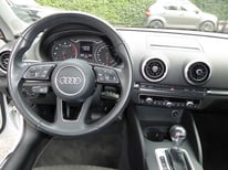 AUDI A3 WEISS 6858