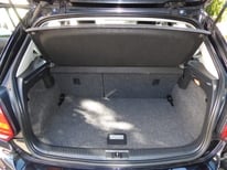 VW POLO SCHWARZ 6221