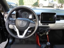 SUZUKI IGNIS SCHWARZ 8491