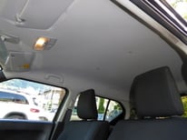 SUZUKI IGNIS SCHWARZ 8491
