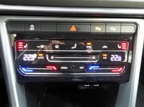 VW T-ROC WEISS 0720