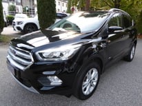 FORD KUGA SCHWARZ 9338